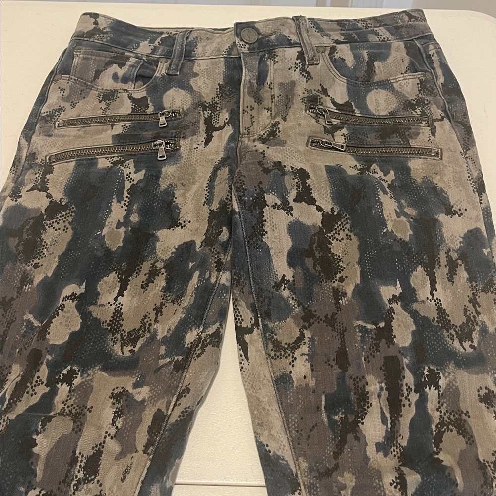 PAIGE Edgemont Camouflage Zip Pocket Madagascar Utility Stretch Autumn Jean W27